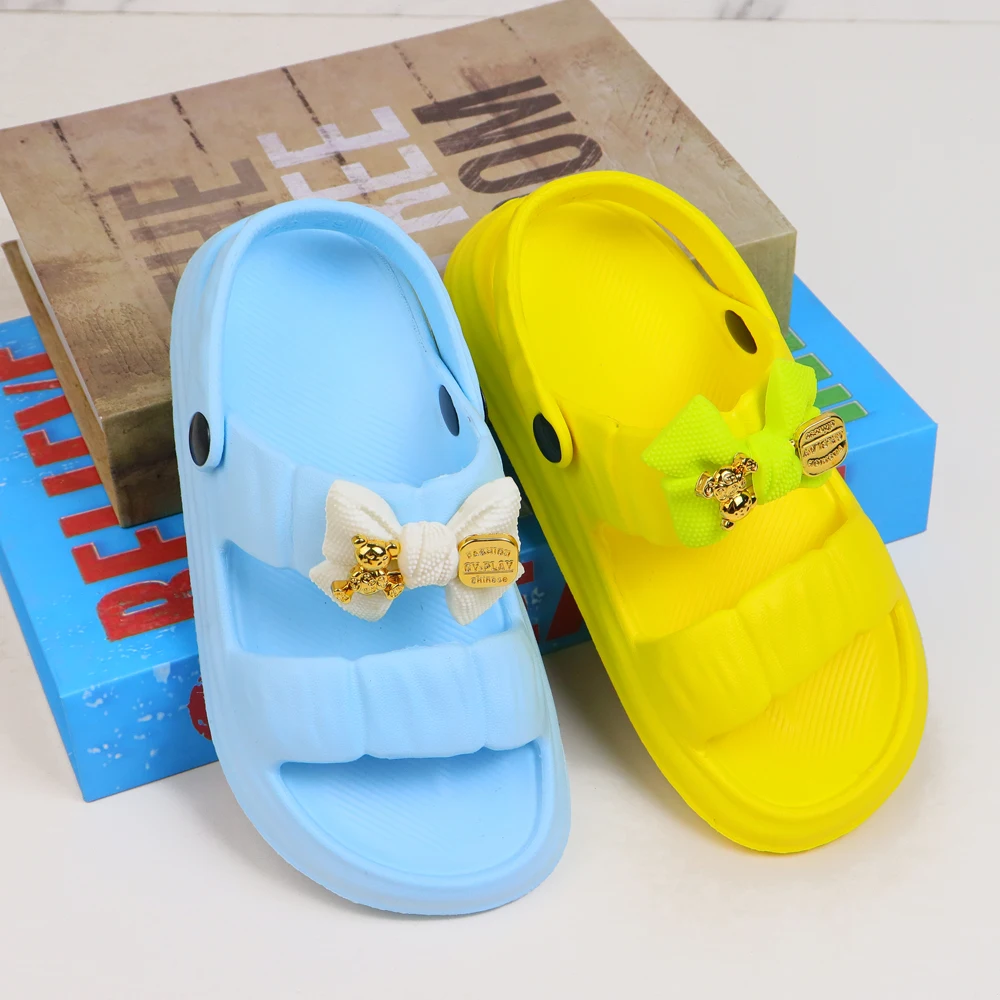 High Quality Light Weight Cool kids Flipper Slippers chinese Cute Slippers Slide Sandals