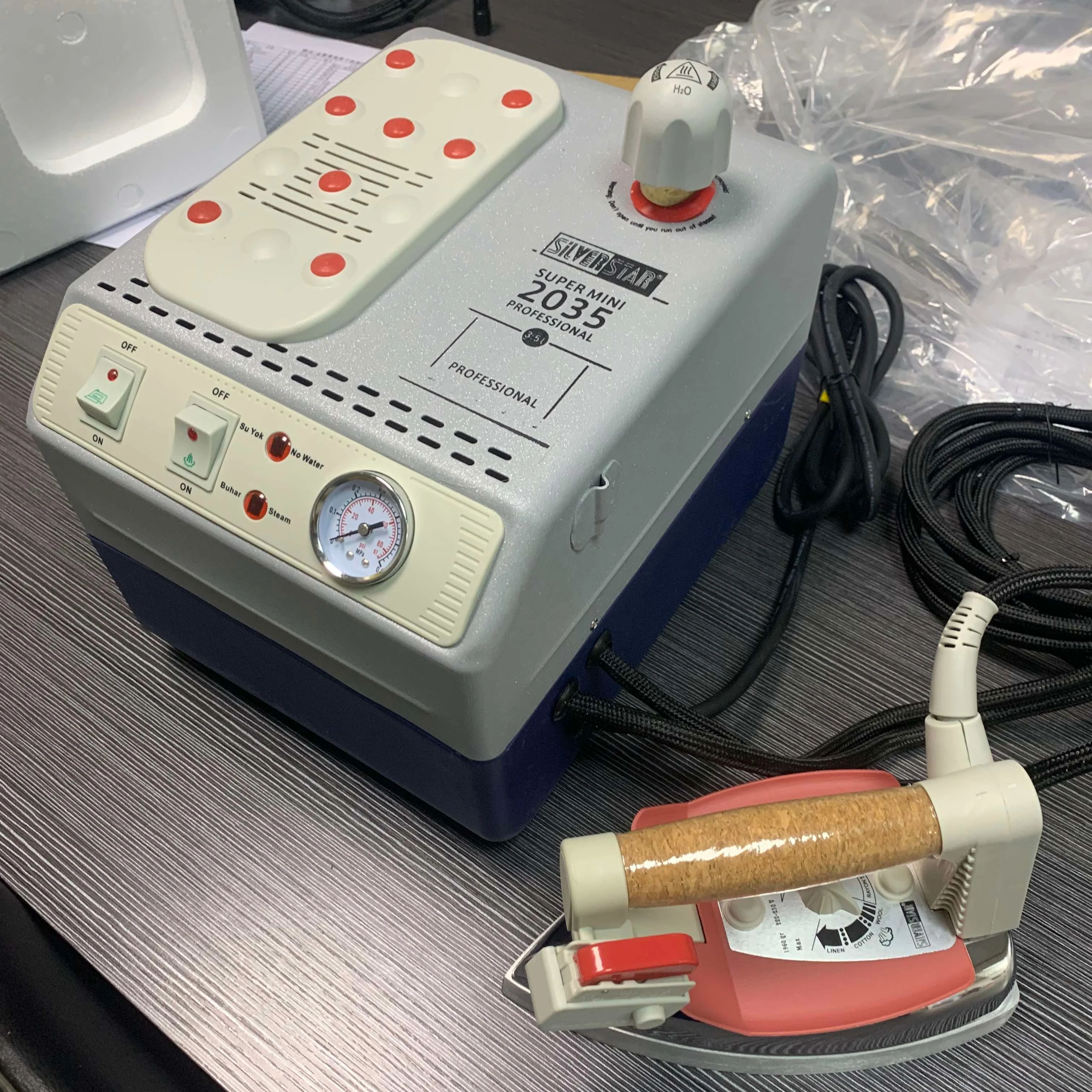 Sliver Star 2035 Steam Iron With Boiler Garment Clothes Steamer Portable Steam Ironing Handheld Fabric Mini Doll Accessories