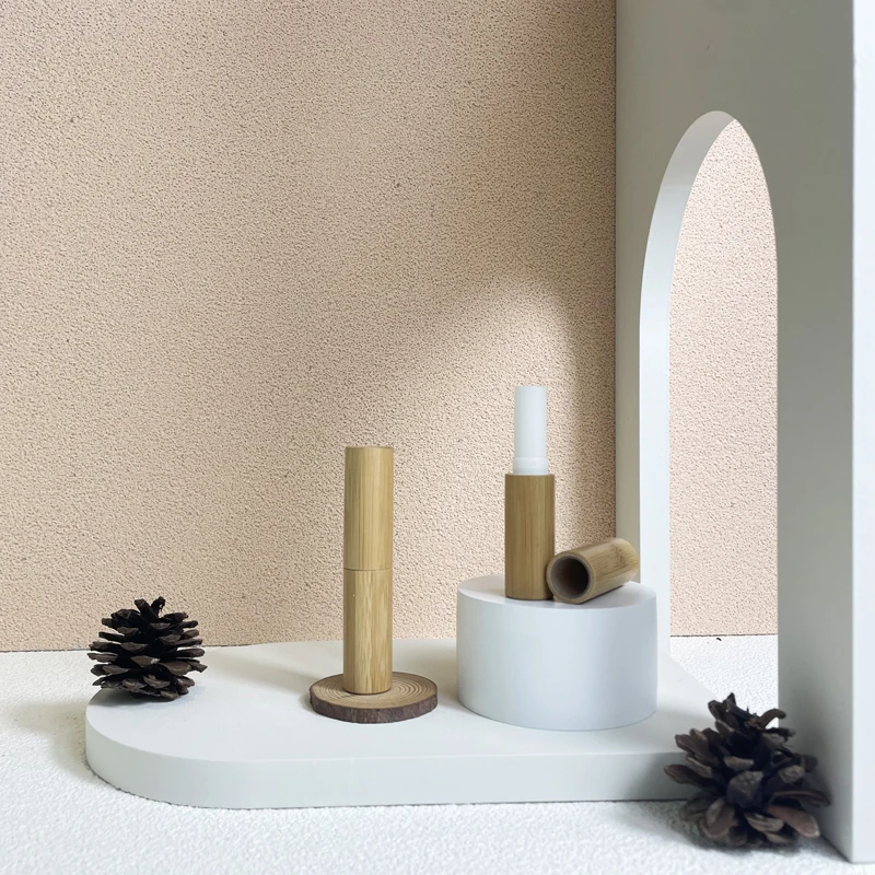 Biodegradable round Bamboo Lip Balm Tube Cute Empty Container for Cosmetic Use