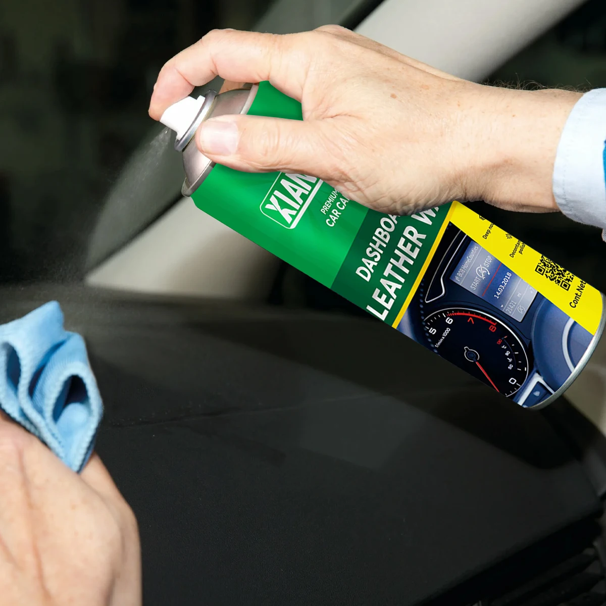 OEM/ODM All Scents Gloss Spray Decontamination and Antifouling Car Interior Dashboard Cleaner Dashboard Polish