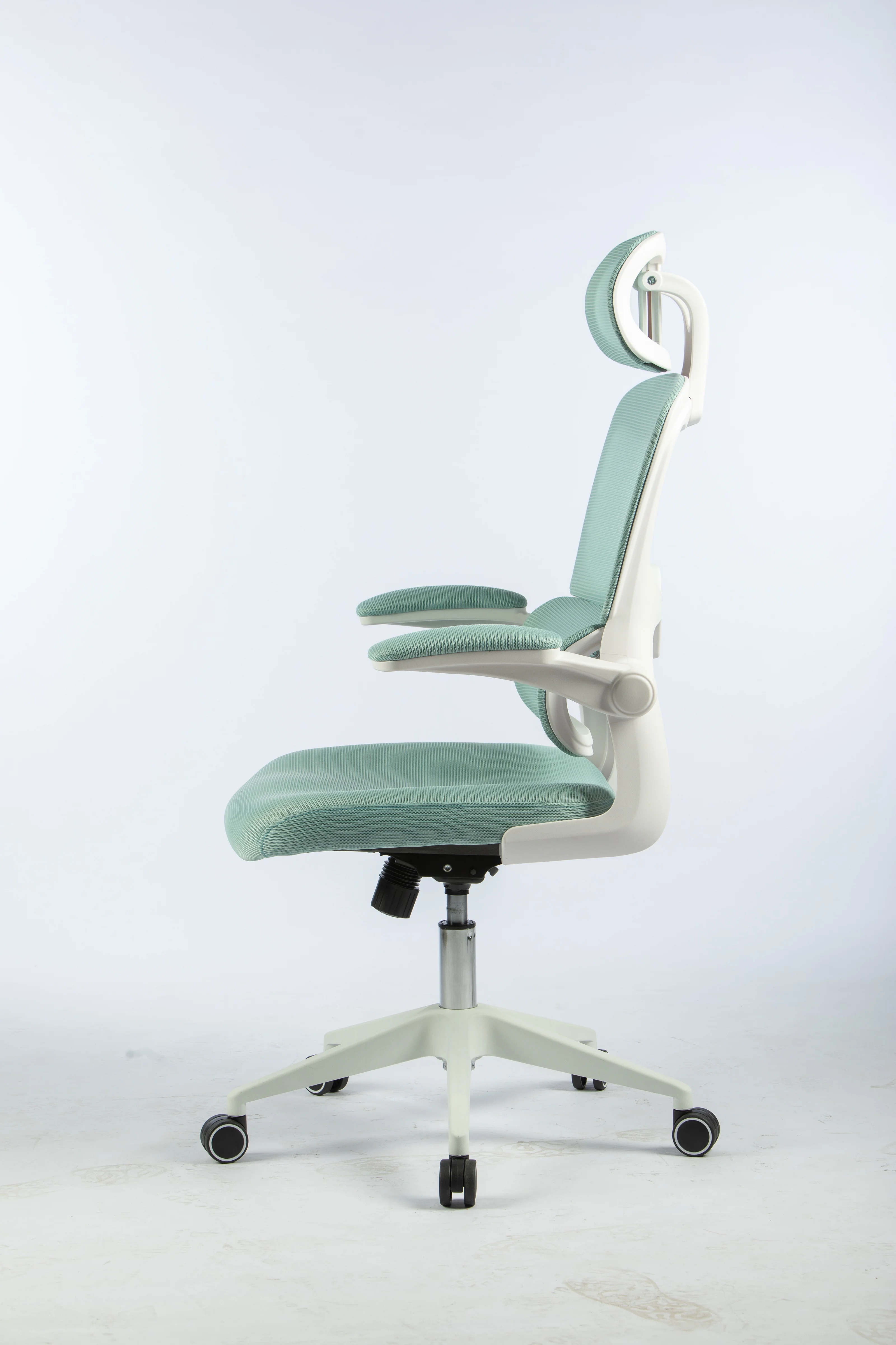 cheap flip-up armrest mesh back chair white frame computer desk chair for kids green mesh chair for office