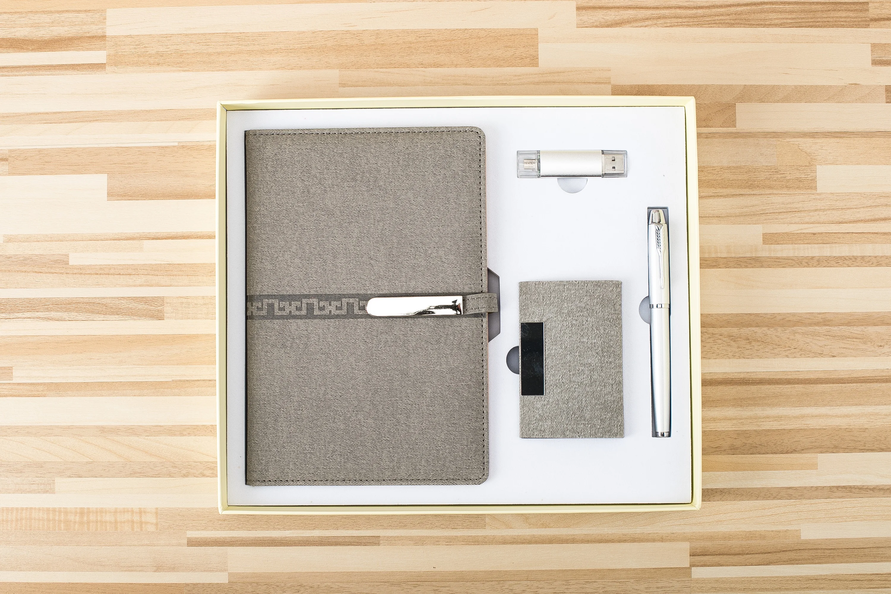 Заводская Продажа индивидуальный логотип A5notebook имя держатель карты usb флэш-накопитель ручка бизнес корпоративный подарочный набор роскошный рекламный