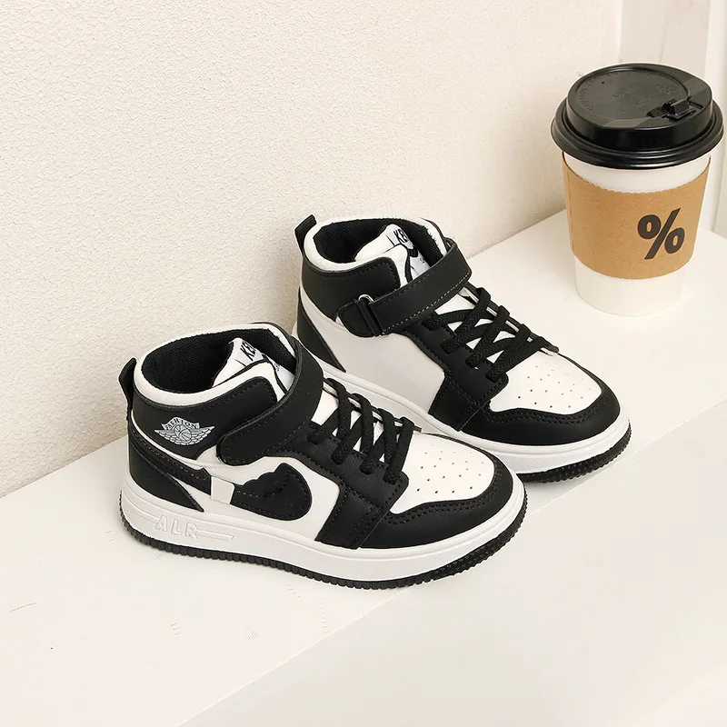 Boys and girls  new sneakers breathable non-slip medium and large children sports shoes soft sole spring and autumn shoes