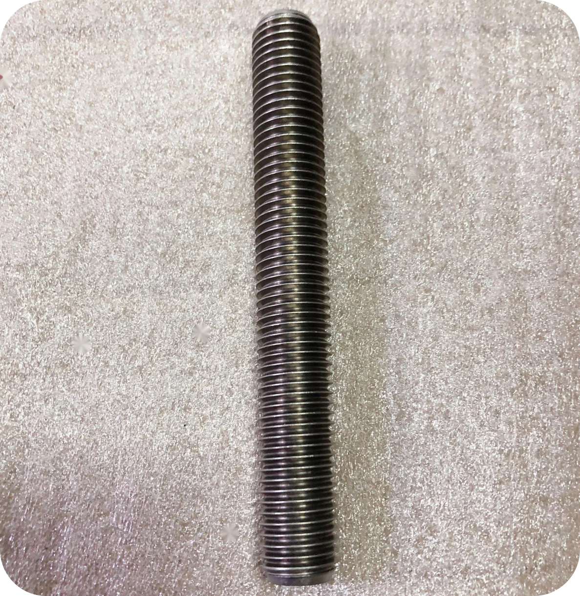 Высококачественные стержни с резьбой из нержавеющей стали и титана