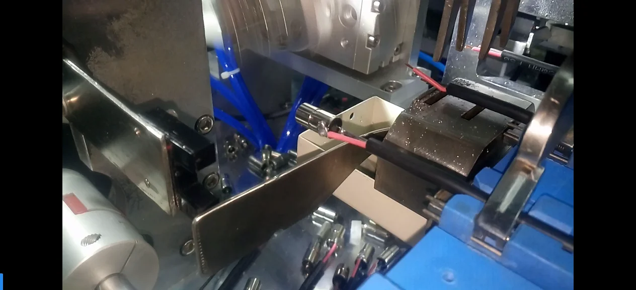 3.5 dc power cord plug crimping soldering machine