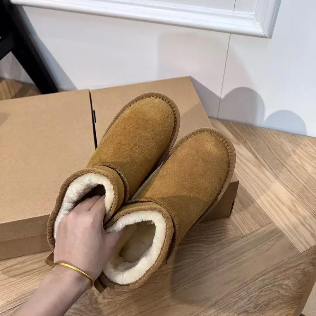 2024 Top Quality Uggss Classic Shoes For Woman Indoor And Outdoor Leisure Shoes Brand Fancy Slippers uggss