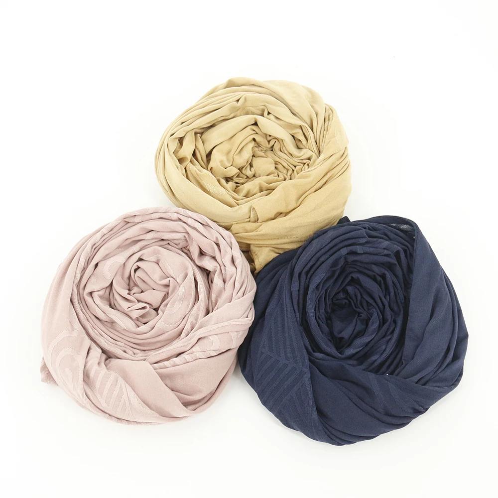 Поставщик фабрики высокое качество 70*170 см мягкий эластичный простой хлопковый трикотаж мусульманский хиджаб платок женский хлопковый шарф