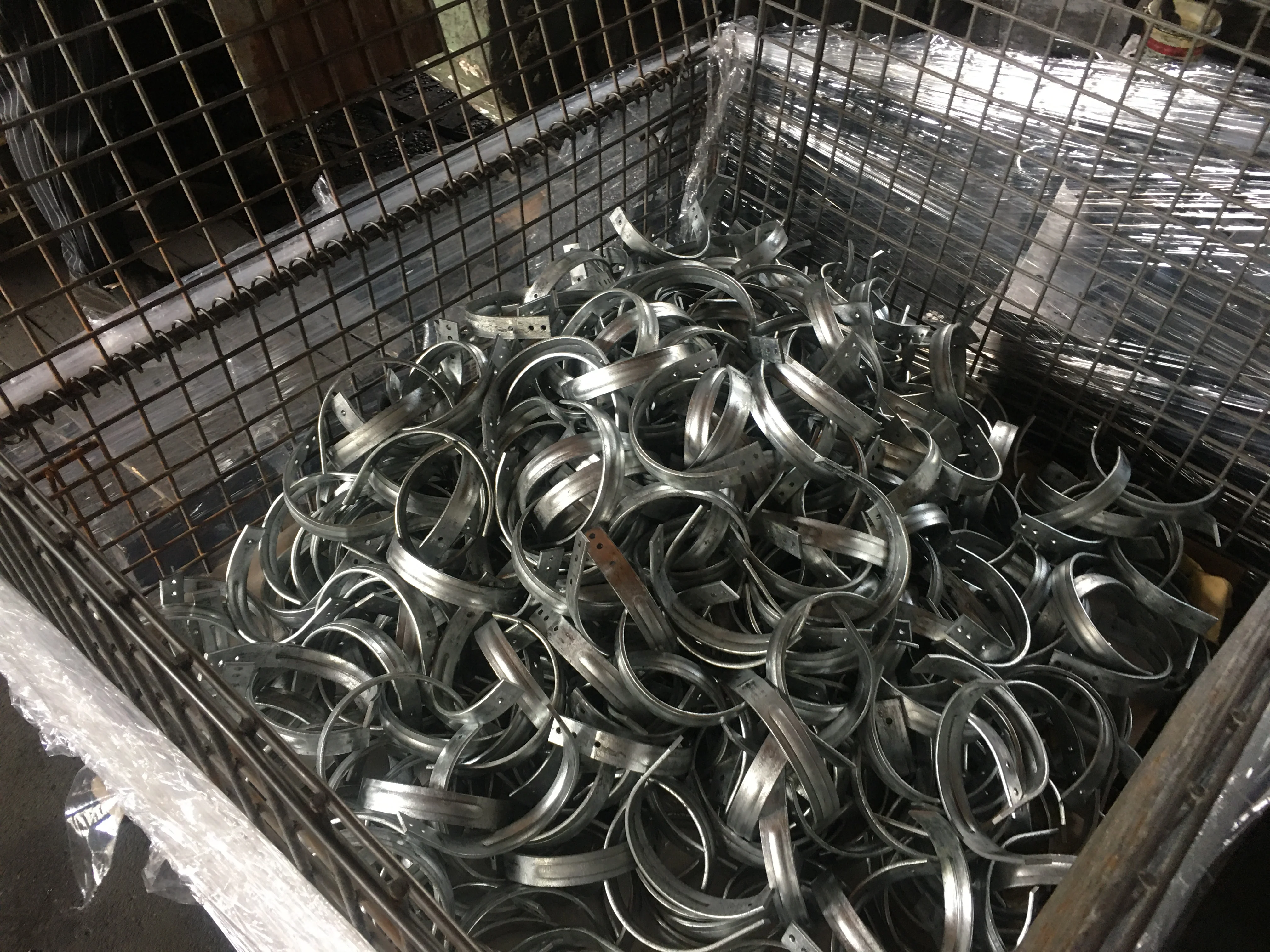 Wholesale custom precision industrial bending stainless steel metal hooks gutter bracket