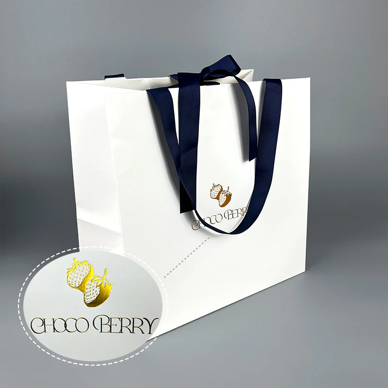 Foil Stamping Matt Lamination Gift Colorful White Paper Bag With Ribbon For Packaging Perfume Lipstick Necklace