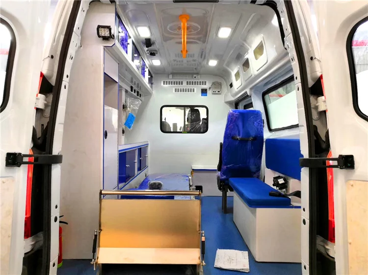 Intensive Care Ambulance manufacturer Famous brand 4x2 mini ambulance truck with equipment China Manufacturer Comprehensive Feat