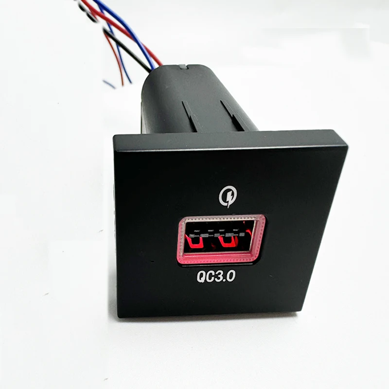 Factory Wholesale Price 2009-2011 Ford Focus 2 MK2 12V-24V USBQC3.0 Quick Car Charger