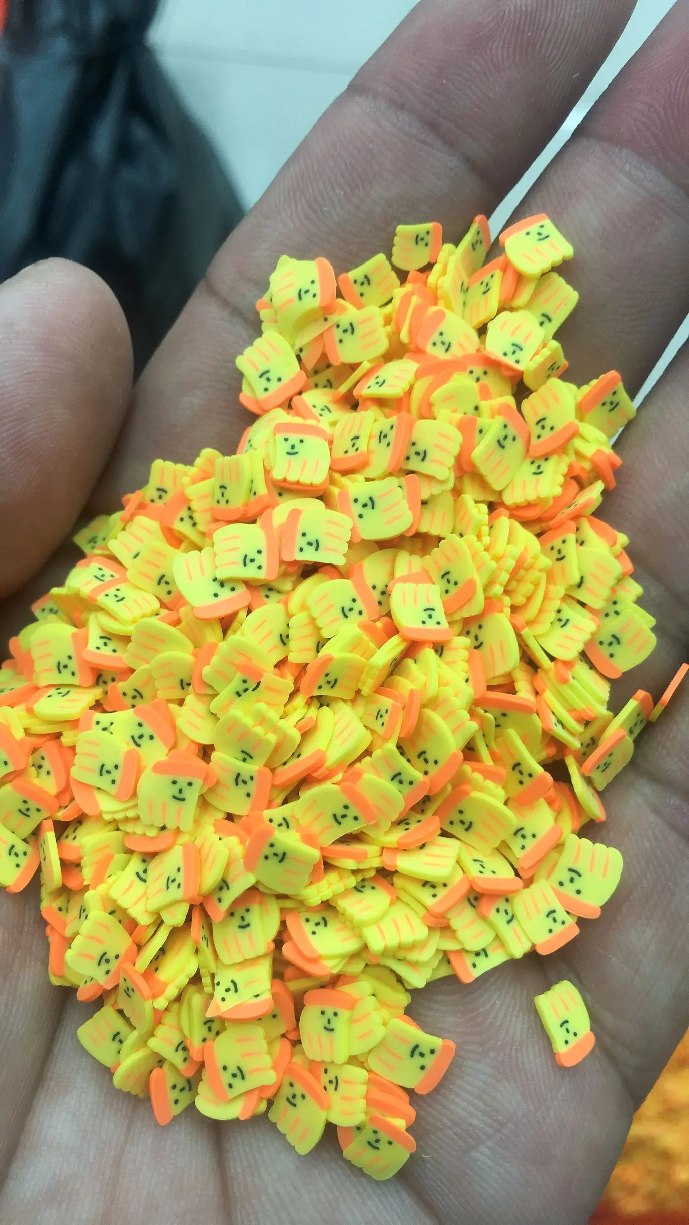 2020 New Miniature Polymer Clay Fruit Slices Miniatures Pizza Food Slime Sprinkles Confetti for Nail Art Crafts