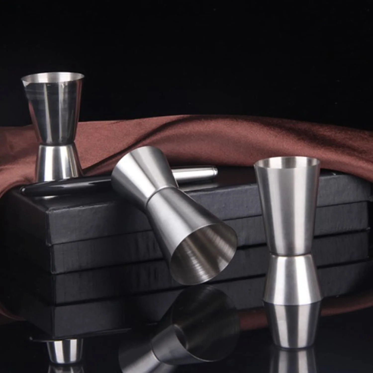 New Design Shiny Copper Jigger for Tabletop Use Stylish and Functional Bar Tool for Home and Professionals