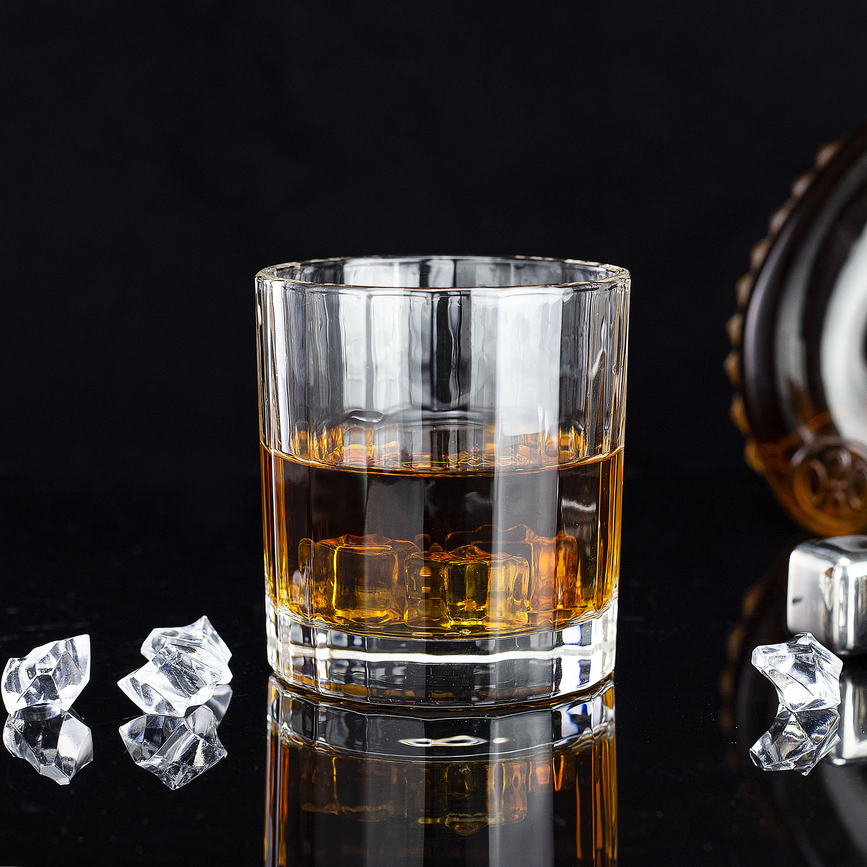 300 ml Unique Vertical Striped Glass Drinking Whiskey Whisky