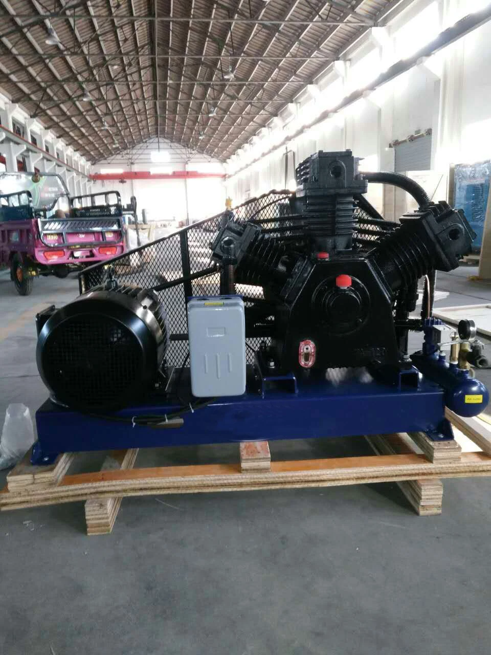  7.5KW 10HP 8bar подвижное колесо бака 100L 120L 200L 250L 300L Малый воздушный компрессор поршневого