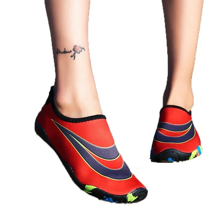 China Made  Mens Barefoot Swimming Beach Water Shoes