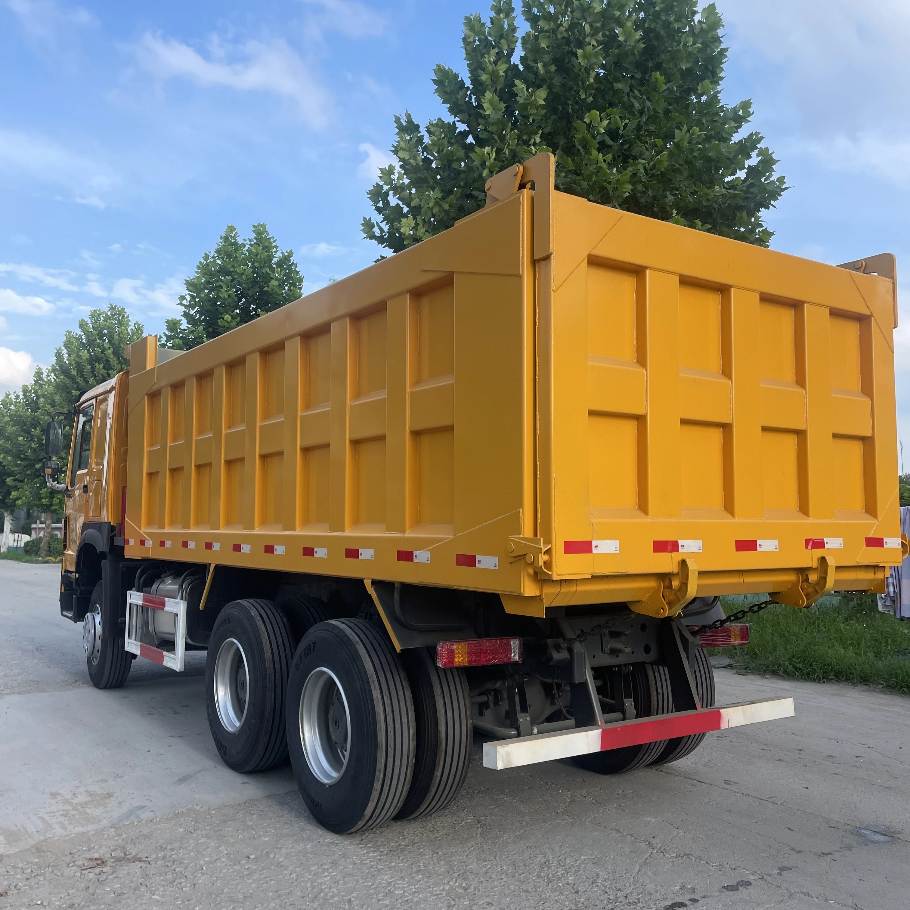 Sinotruk HOWO Used Dump Truck 30-40 Tons New Engine Tipper Trucks 371/375HP Used  Dumper High Quality Hydraulic Manual For Sale