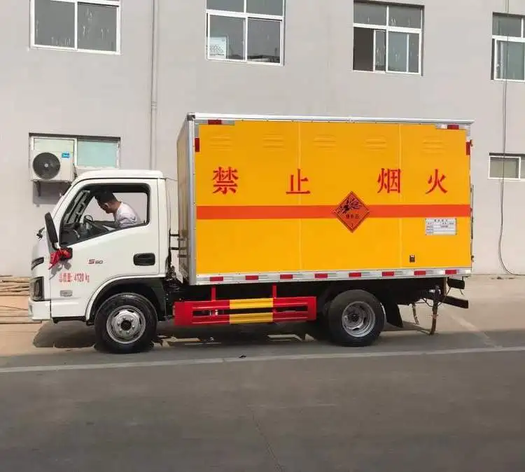 YUE JIN 6 Wheels 4x2 Dangerous Goods Transport Truck