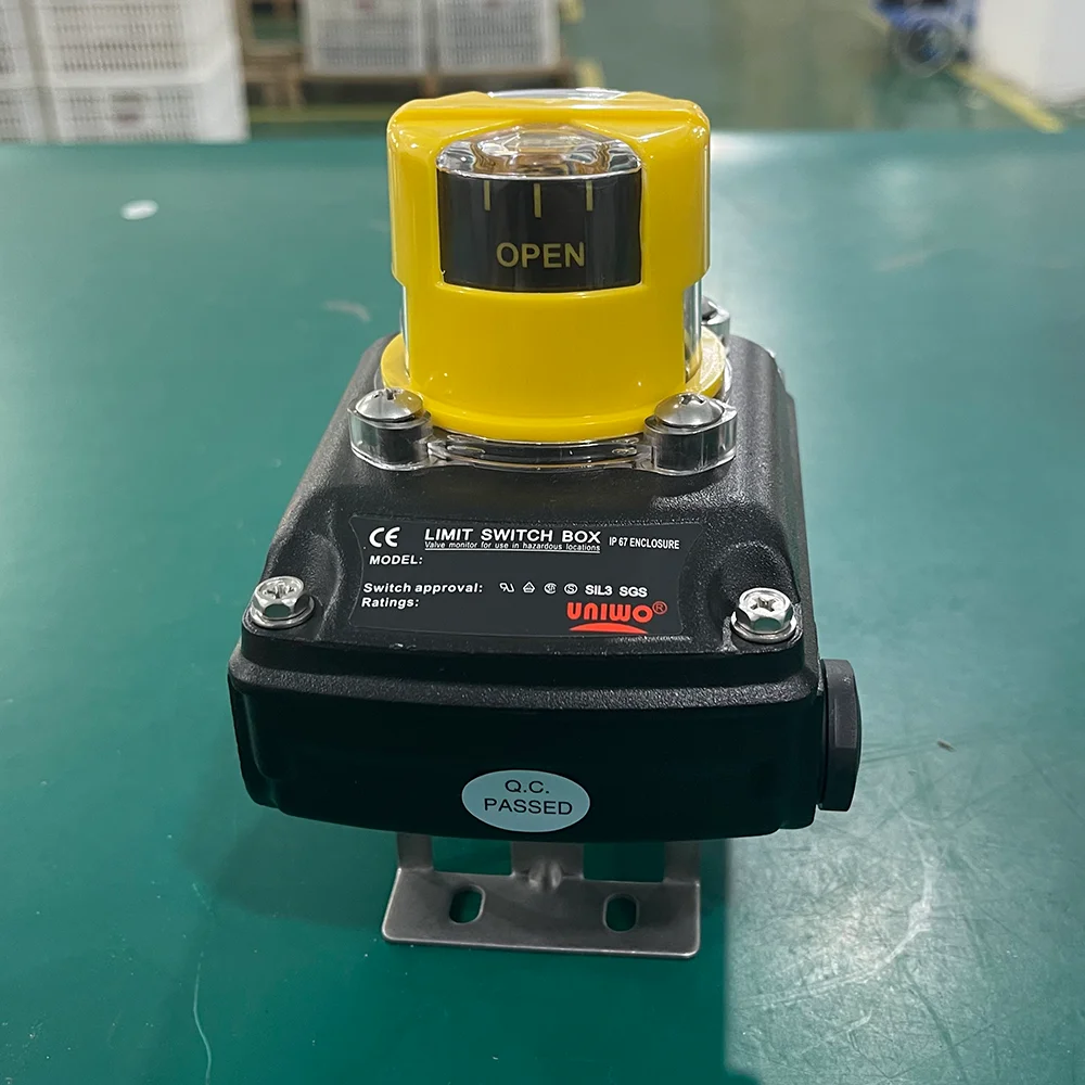 Alpha Easy adjustment of cam position Limit Switch Box
