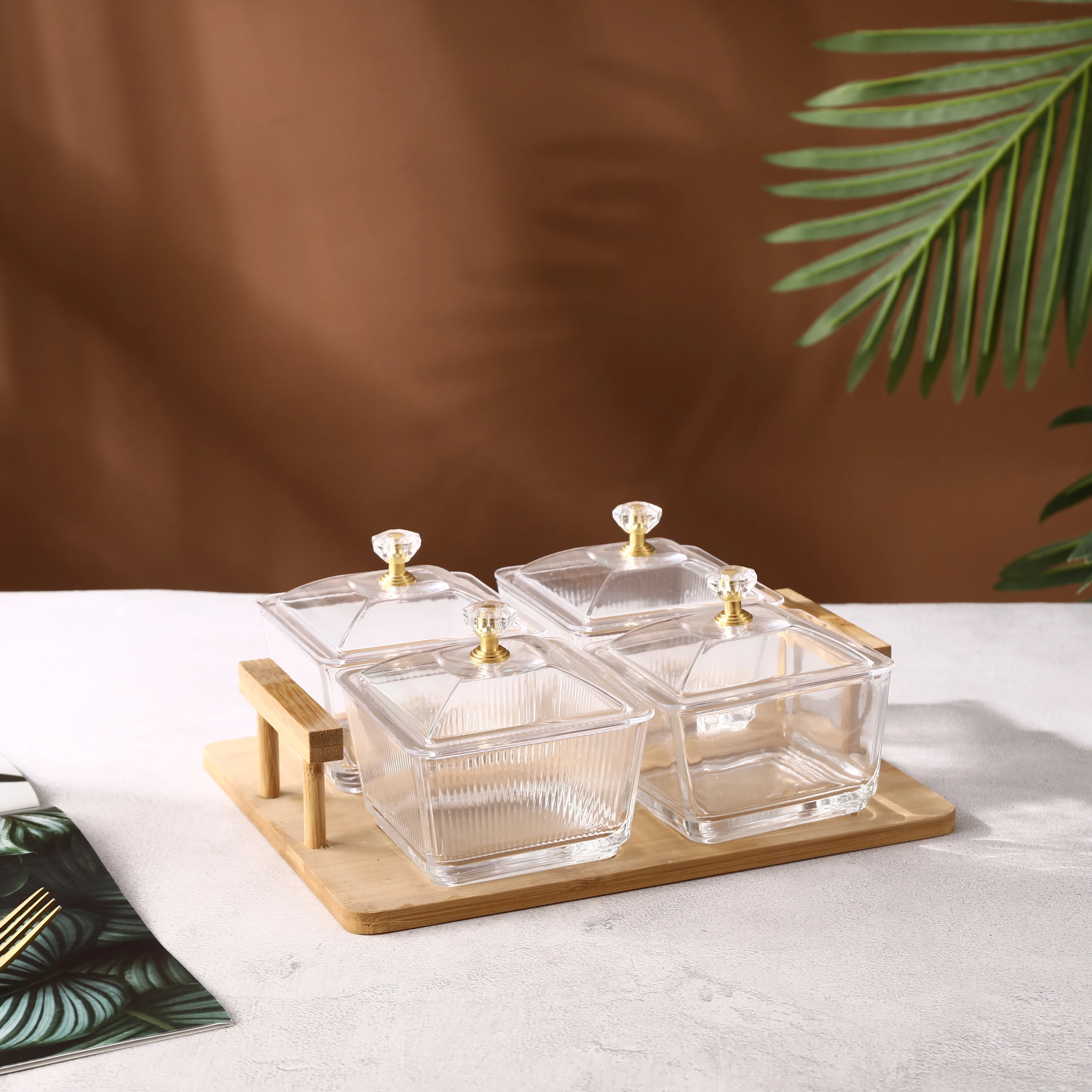 European Simple Bamboo wooden Tray With Plastic Lid Candy Food Dry Fruit Snack Glass Bowl Sets