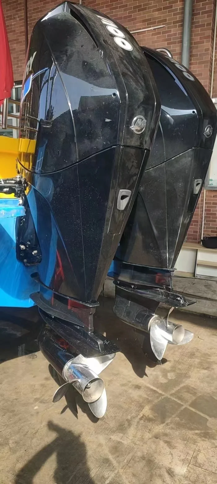 Подержанный подвесной лодочный мотор Mercury для продажи