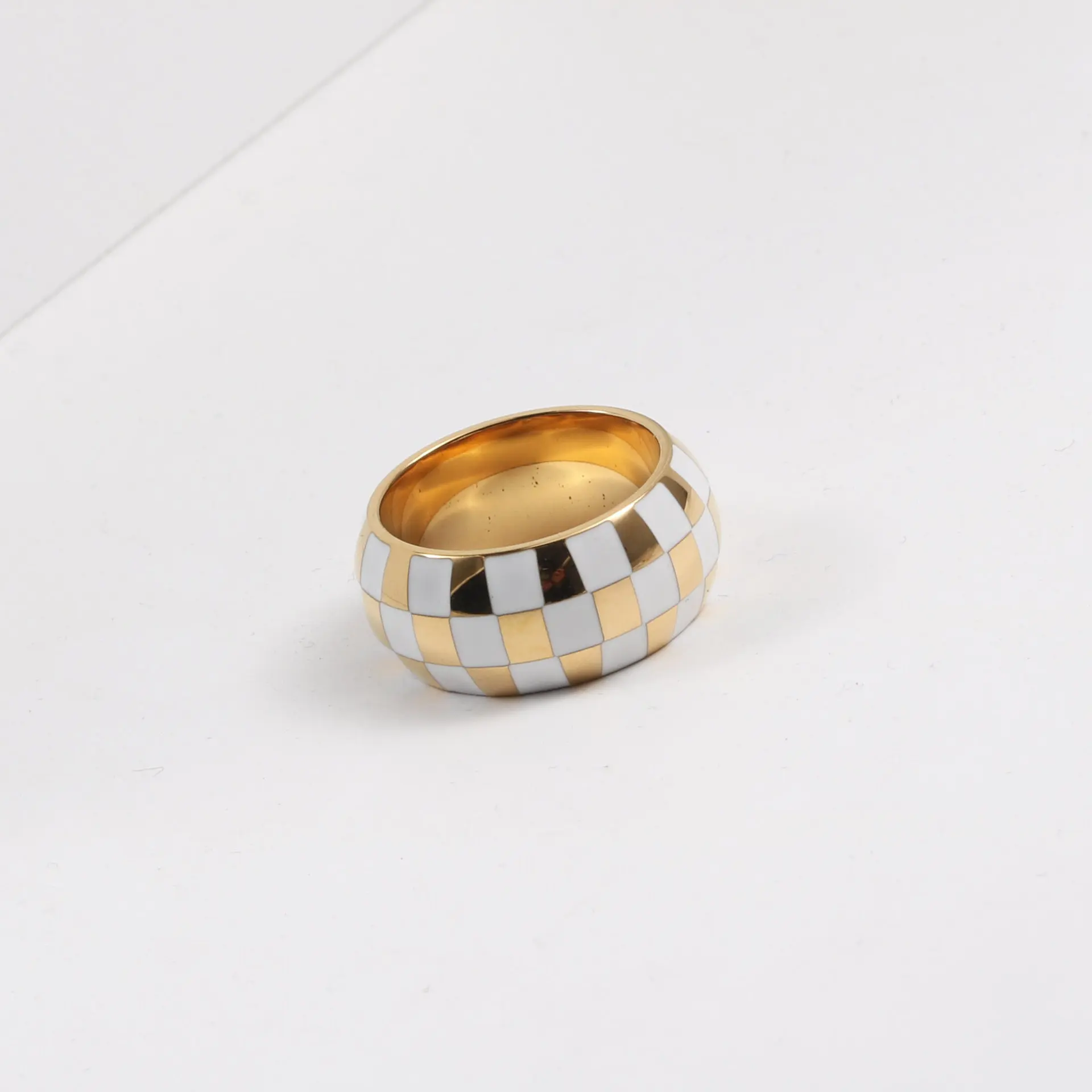 Mwin Custom White Black Checker Index Finger Ring Chunky Rings 18K Gold Plated Stainless Steel Enamel Rings Jewelry Women