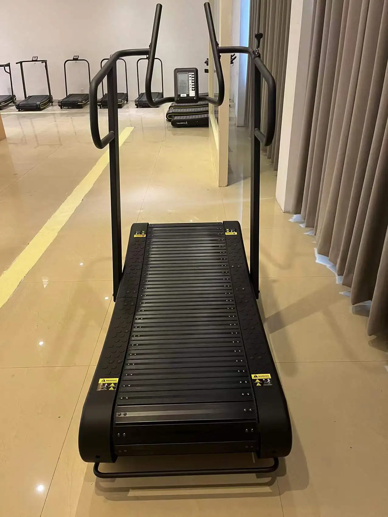 R900 commercial gym equipment woodway treadmill running machine cardio training for body building with OEM service