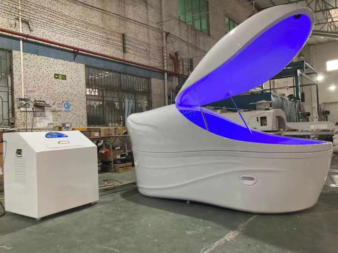 
2021 tall big people commercial use floating therapy salt water pod spa sensory deprivation floatation therapy warm water tank 
