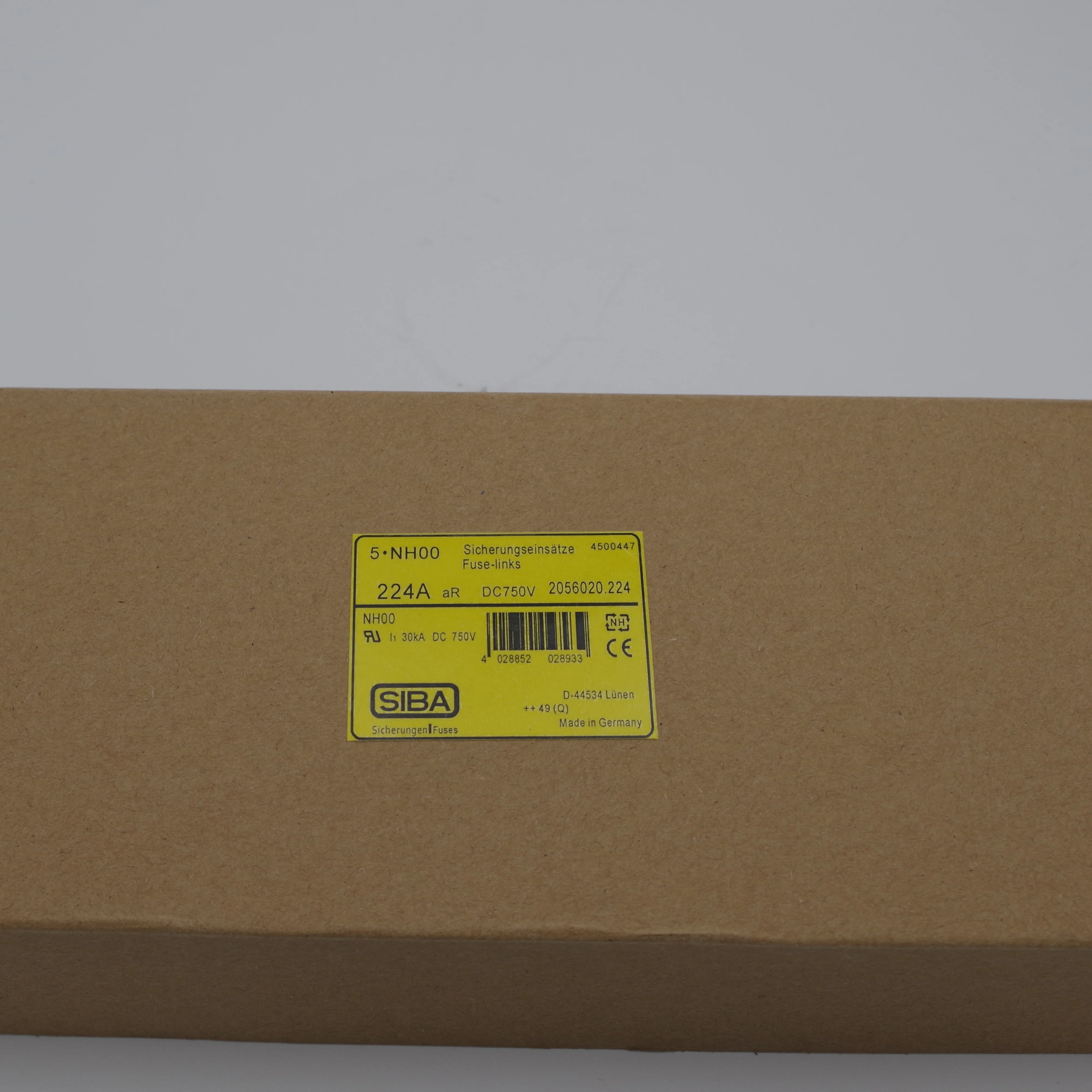 Предохранители 224A 1000V NH00 AR URB 2056020