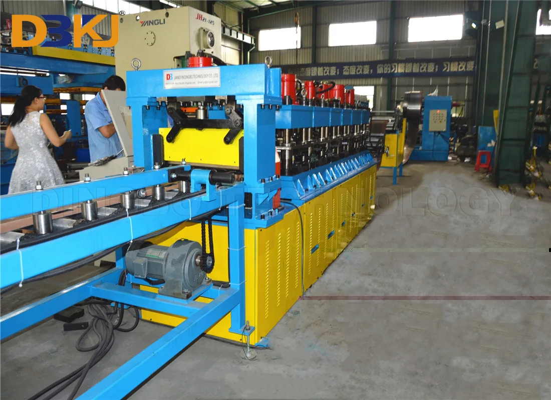 Automatic sizes adjustment  Door frame  Roll Forming Machine door frame machine Hydraulic punching and cutting