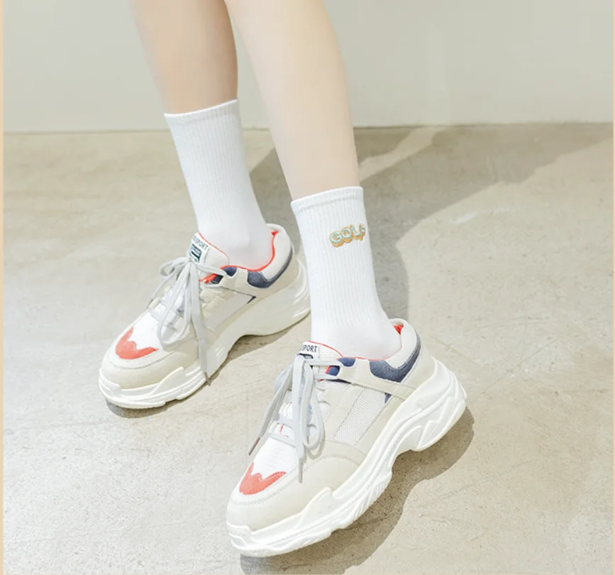 Amazon hot autumn and winter men and women street fashion brand couple cotton socks middle tube socks