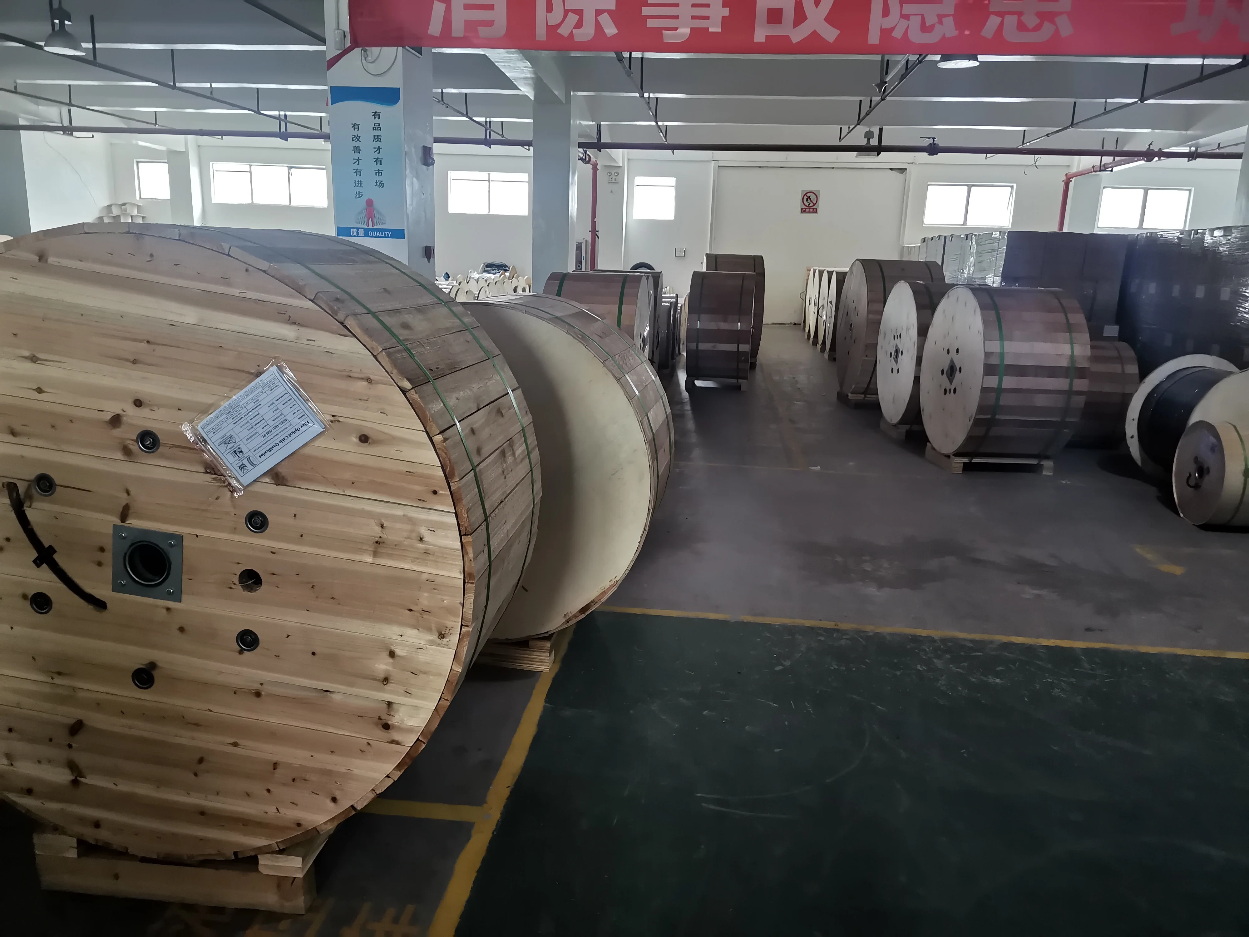 Factory CustomizedOutdoor Fiber Cable 4 12 24 Core SM G652D Steel Wire Strength Member Armored Optical