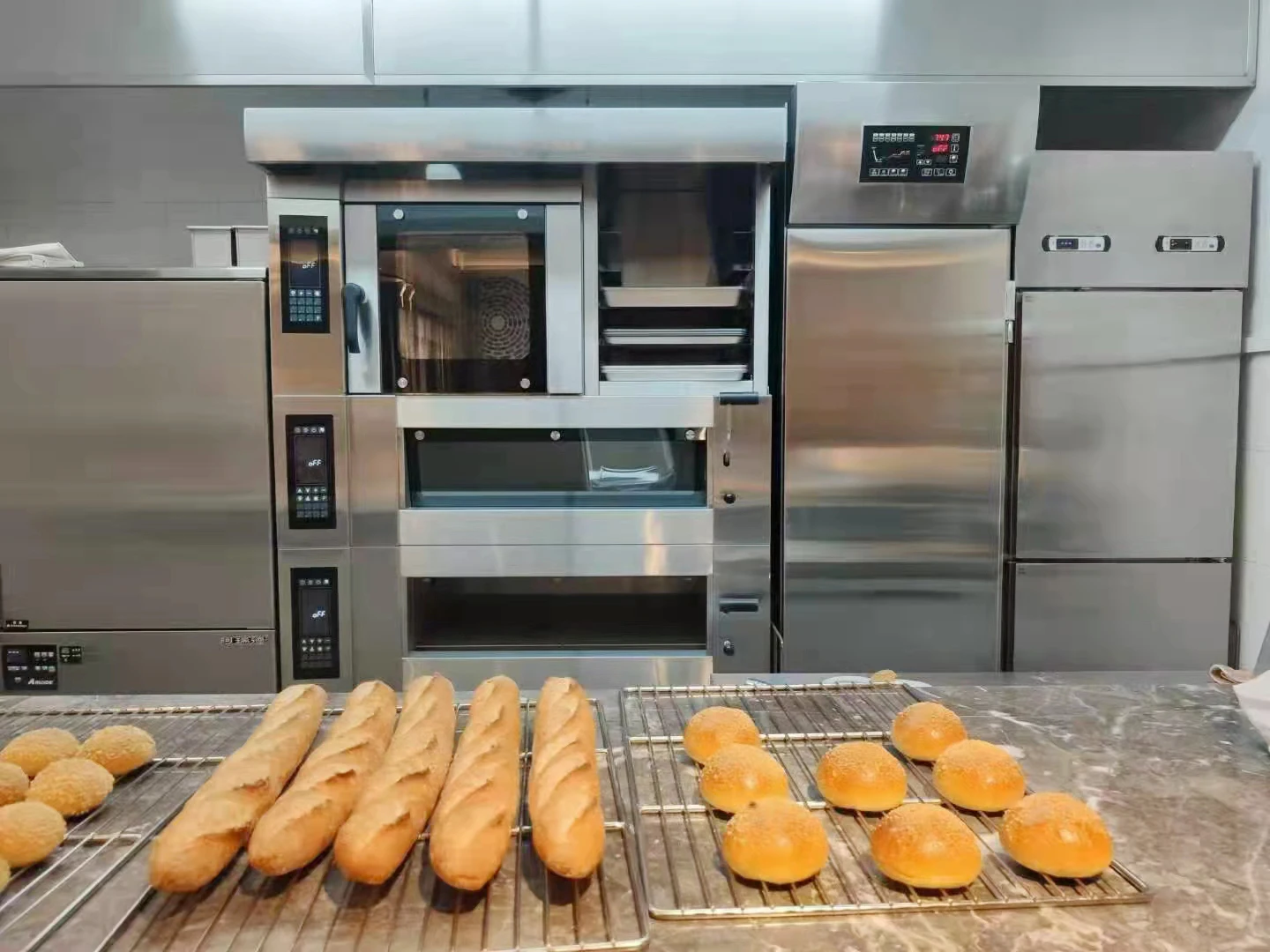 Commercial Bakery Equipment Digital Panel 10 Trays Hot Air Gas Convection Oven