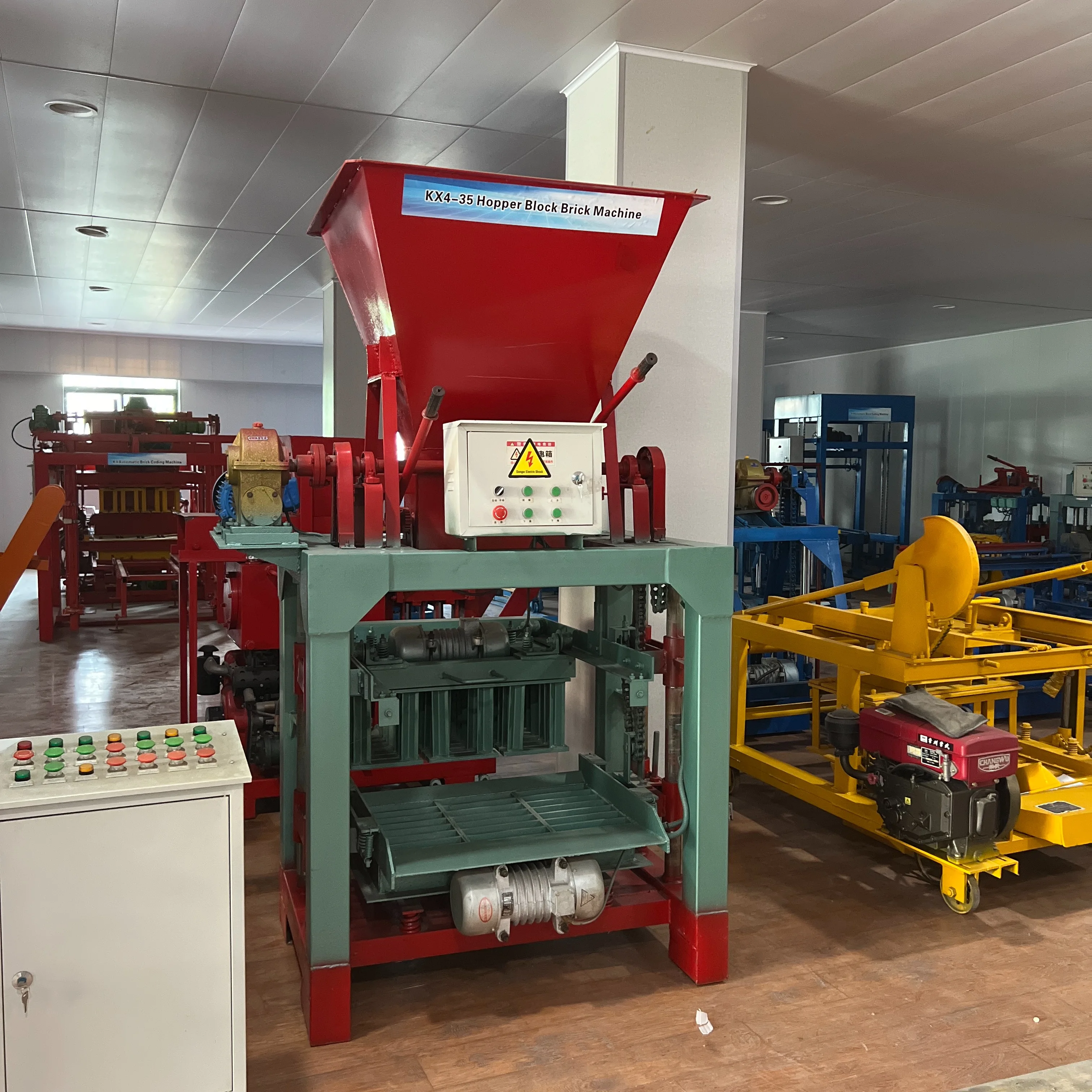 Block Brick Making Machinery Automatic Lifting Machine Pallet Free