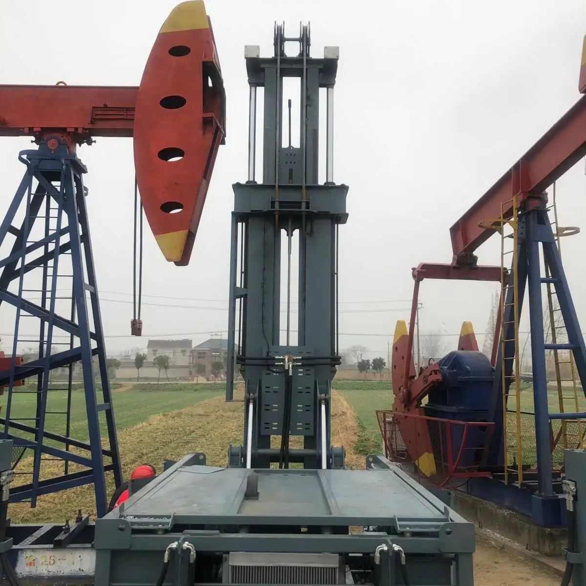 Высококачественная гидравлическая буровая установка для бурения скважин/Буровая установка для бурения скважин/небольшая буровая установка для бурения скважин
