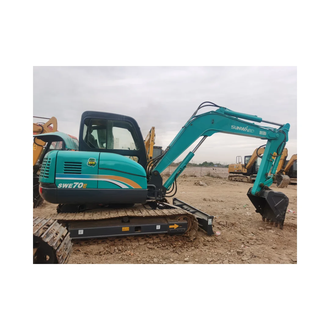 used hydraulic crawler excavator Sunward SWE70E high quality good condition low price for sale