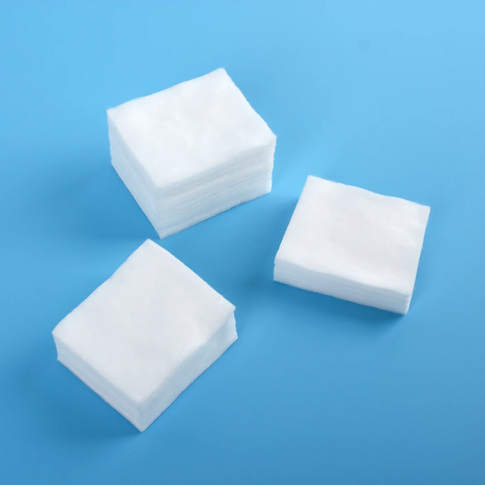 Square cotton pad for face cleaning