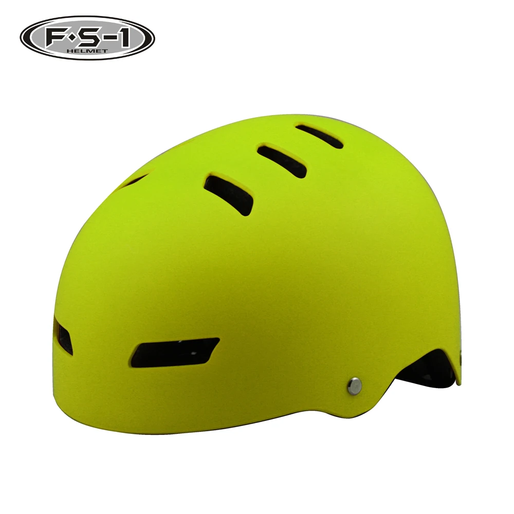 Factory wholesales CE and CPSC certificate safety sport skating helmet ice skiing helmet EPS foam helmet hockey