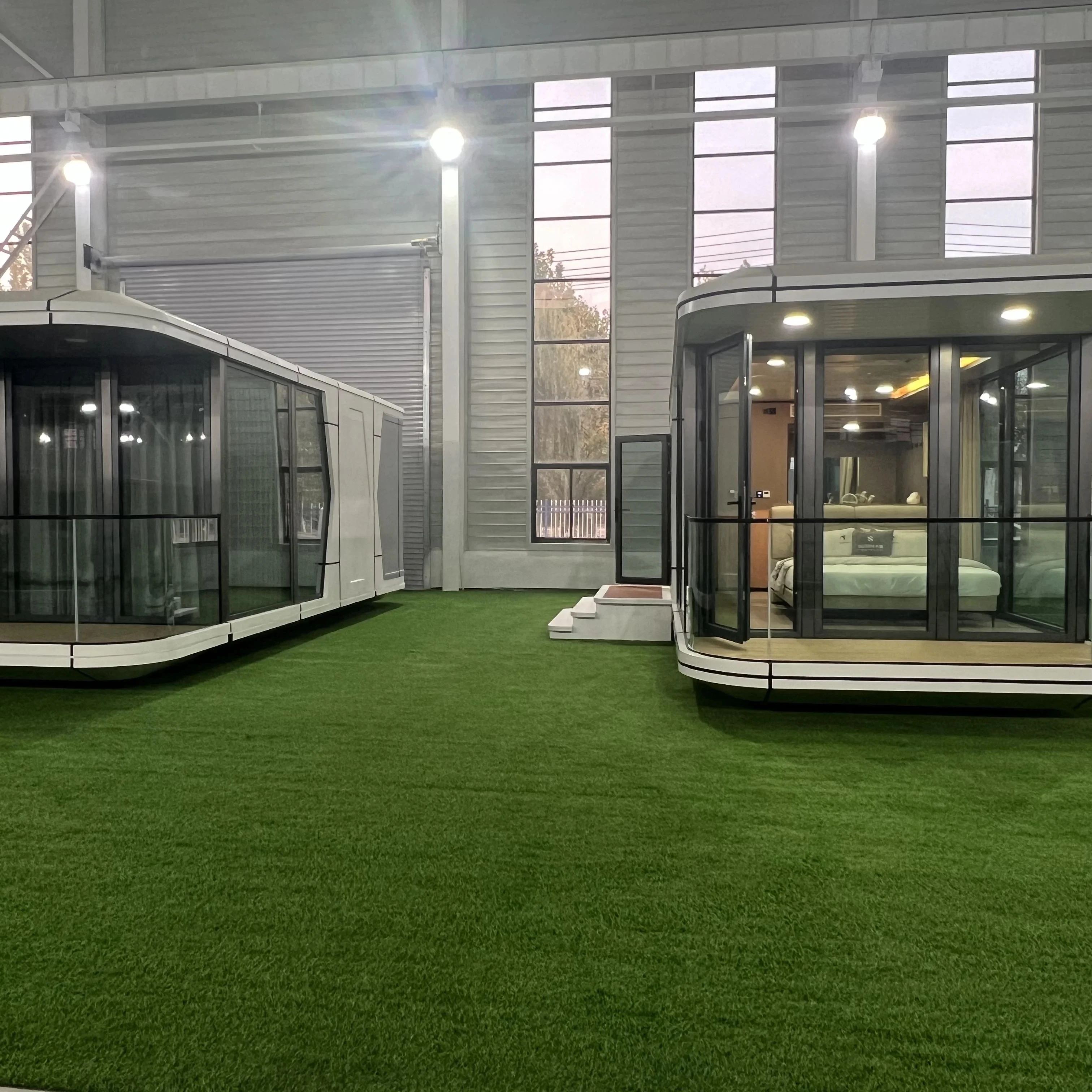 italy wholesale jjc 20 ft or 40 ft build small self contained working portable fabricated container house