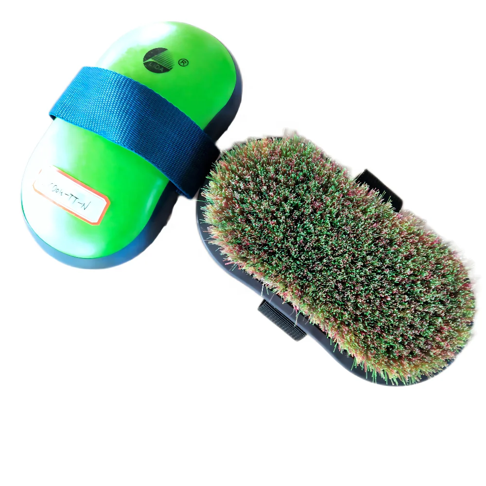 Factory Direct Horse Grooming Kit Plastic Ergonomic Body Brush with PP Bristles for Racing Horse Care Wholesale