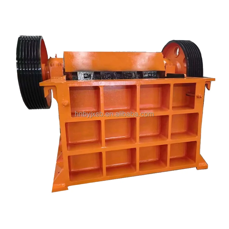 Large Pieces Of Stone Crumbled Mined Raw Ore 600 * 900 Rock Crusher Jaw Crusher