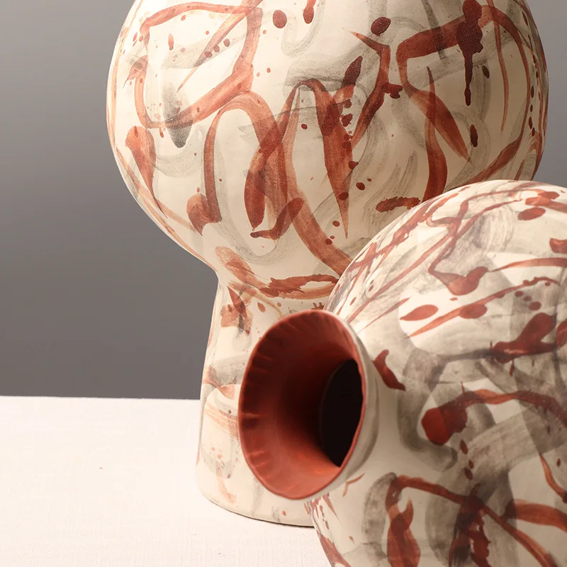 2025 Creative Decorative Small Abstract With Design Sense Home Decoration Retro Ceramic Vase