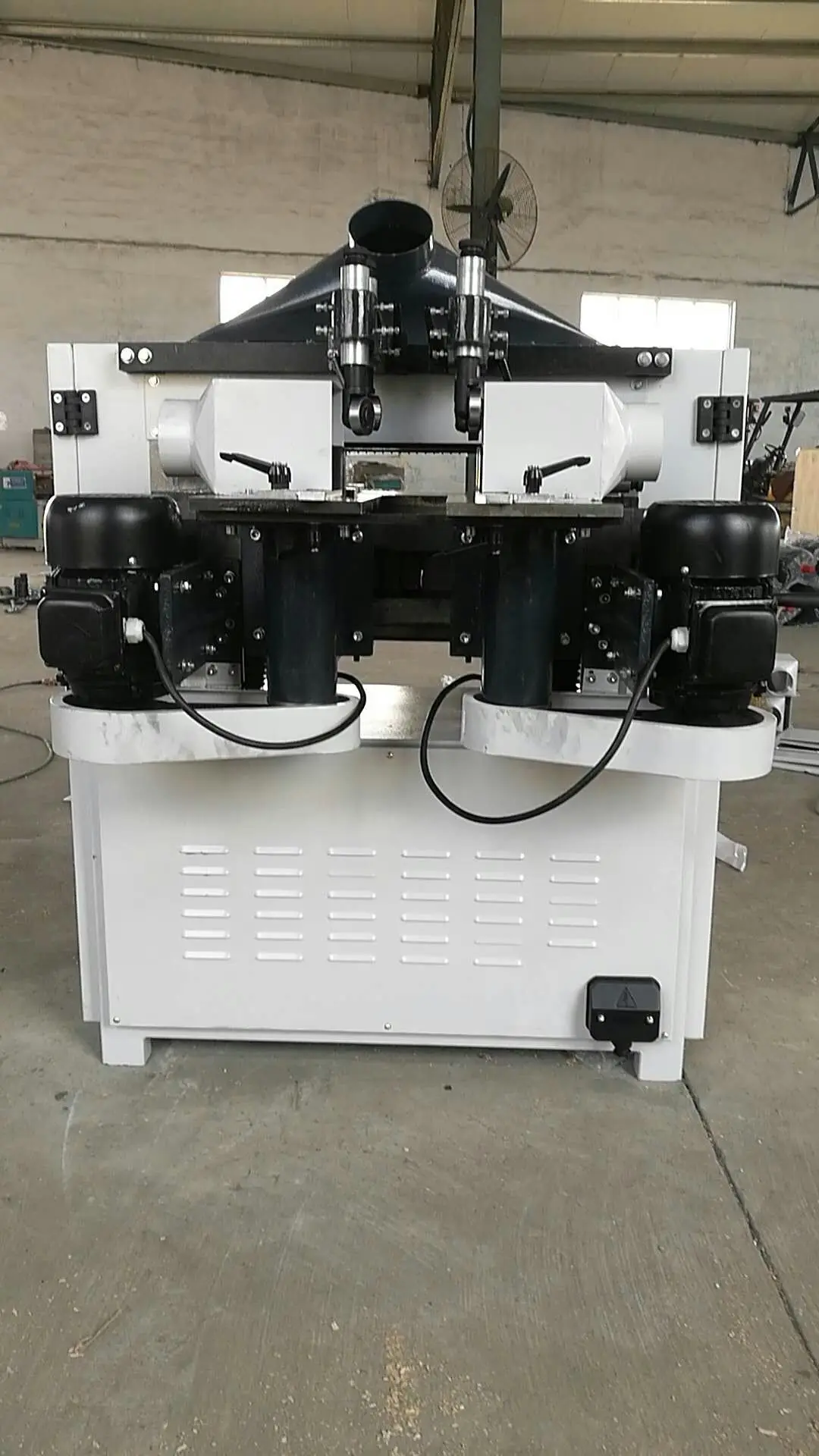 400MM  Four  side  woodworking  thickness   planer  moulder  for   planning   wood  face   smooth