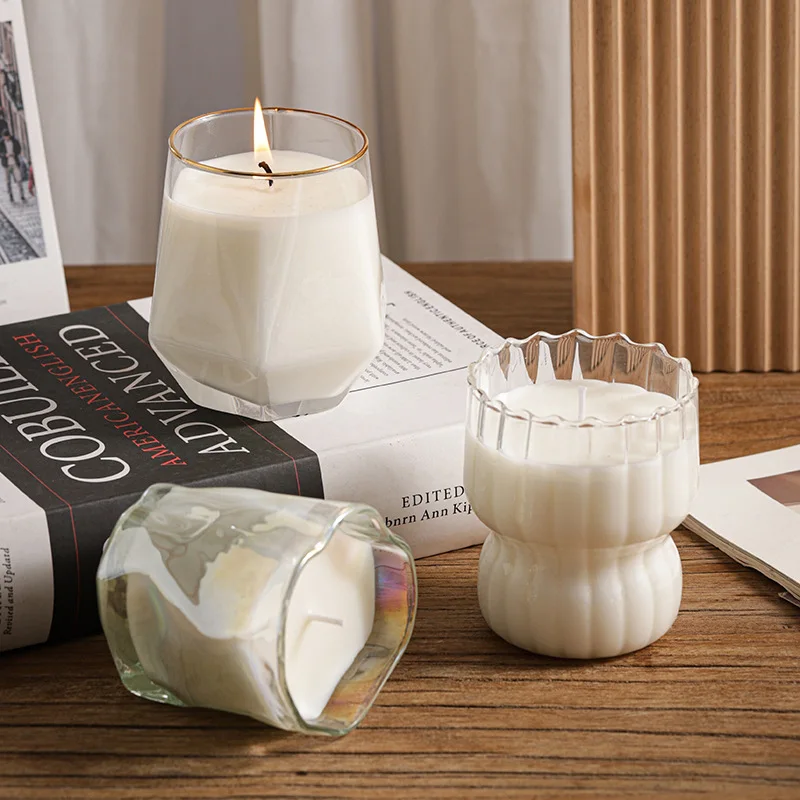 Hand Poured in USA Long-Lasting Essential-Oil Scented Soy Wax Blend Candle in Glass Holders Lanterns & Jars