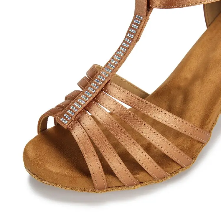 Direct Sales Women Cheap Dance Shoes Premium Ladies Ballroom Salsa Latin Dancing Shoes with Factory Hot Sale