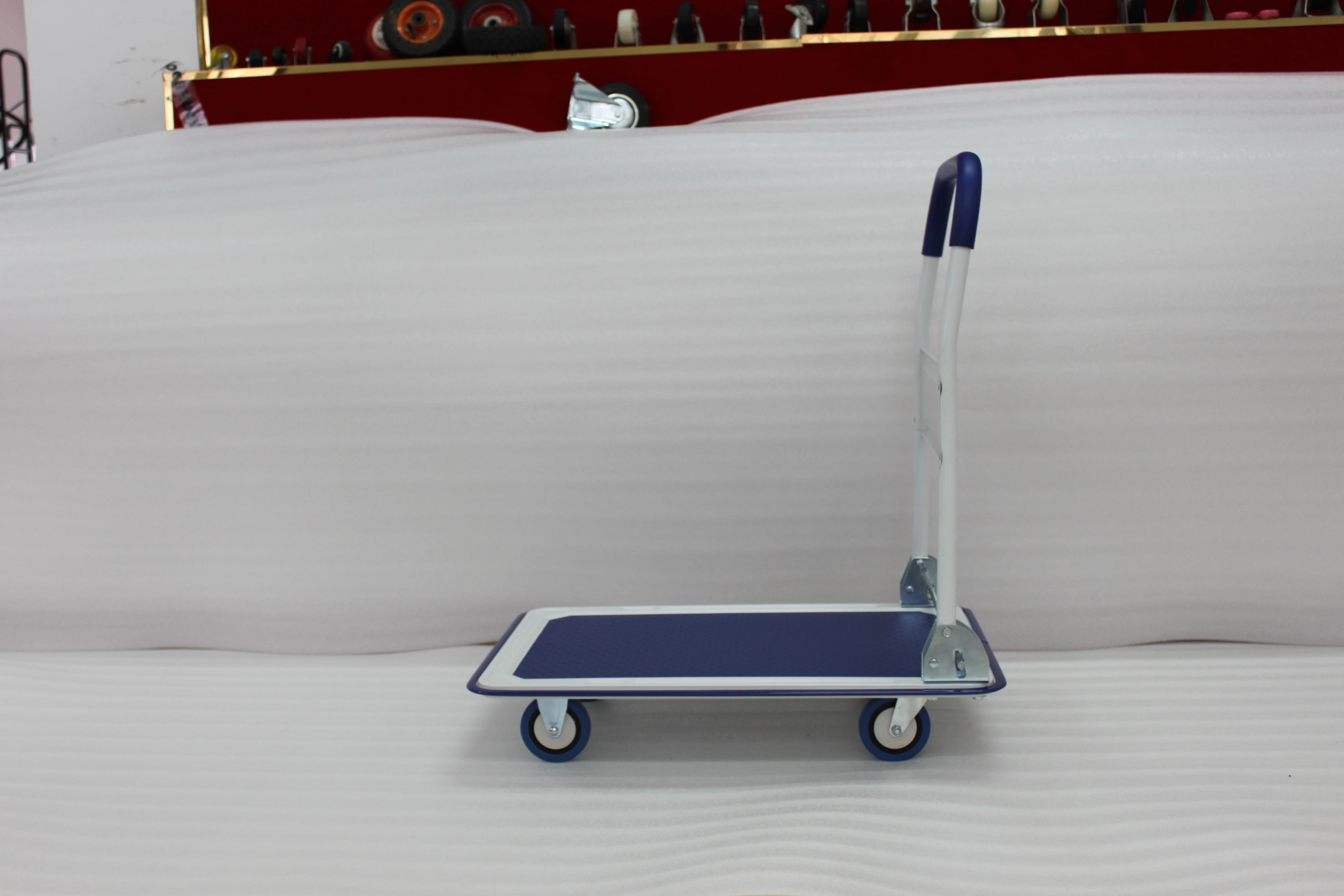 Wholesale price platform  trolley can be customized in large quantities