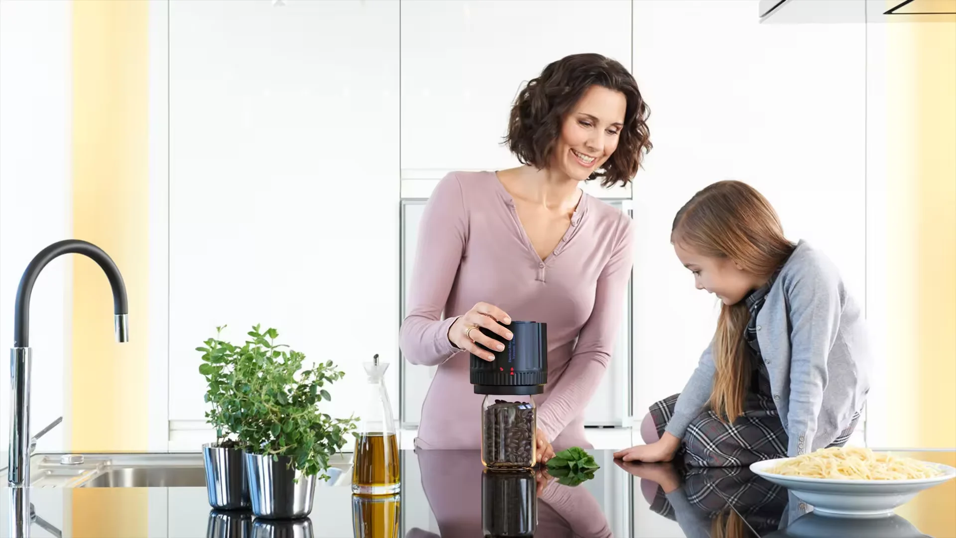 New Design Count Down 1200mAh Automatic MINI Jar Vacuum Sealer for Food Preservation with Data Cable