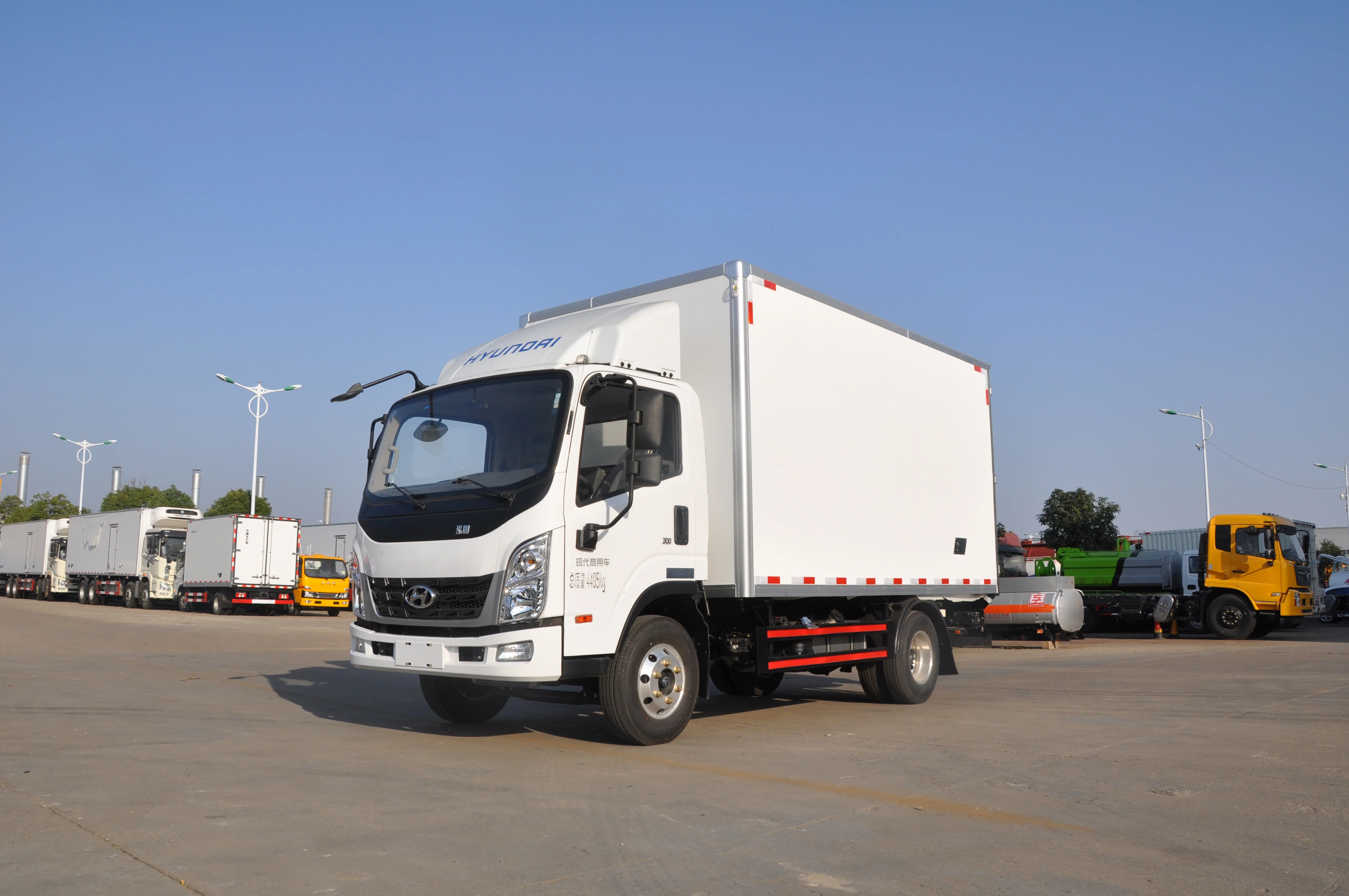 New Product 2021 Hyundai 4x2 1 Ton Freezer Truck Cooling Van Refrigerated Box Truck For Sale