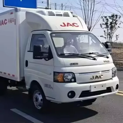 Chinese-made Jianghuai Automobile 4x2 5-10 tons of new refrigerated truck spot sale