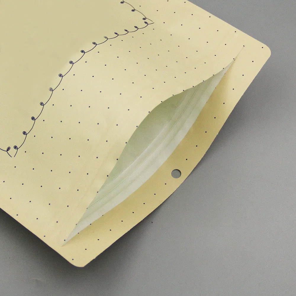 Eco friendly white kraft paper bag for kids clothes bags/bags for packaging clothes/baby clothes packaging bag